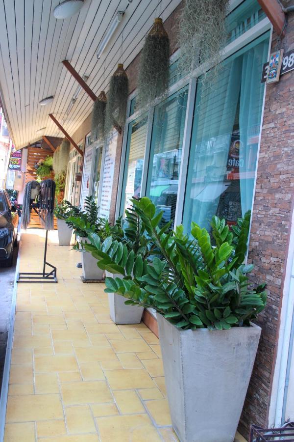 Spa Guest House Jomtien Beach Exterior foto