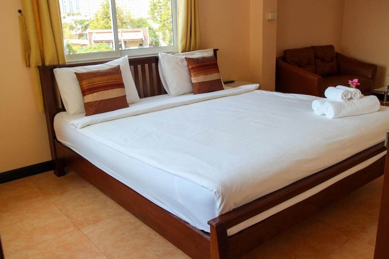 Spa Guest House Jomtien Beach Exterior foto