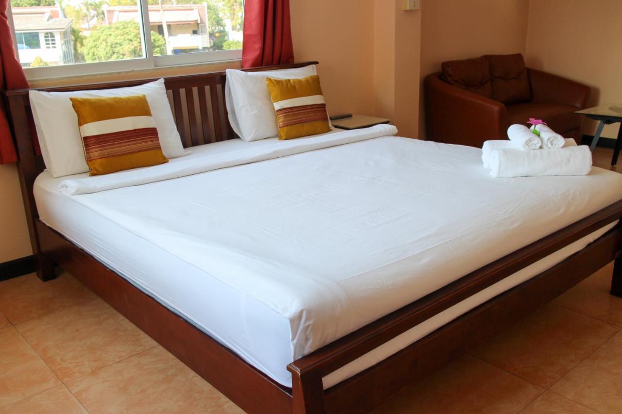 Spa Guest House Jomtien Beach Exterior foto