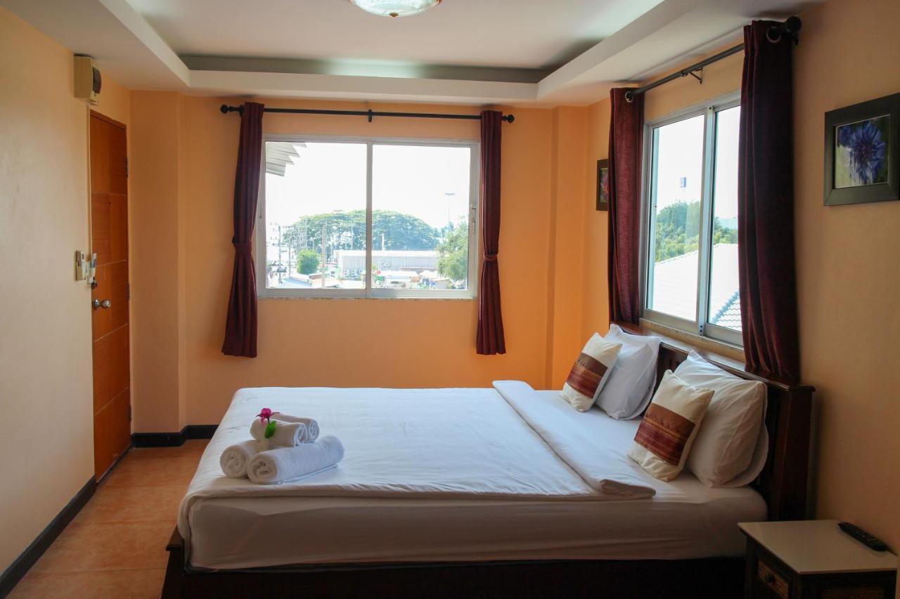 Spa Guest House Jomtien Beach Exterior foto