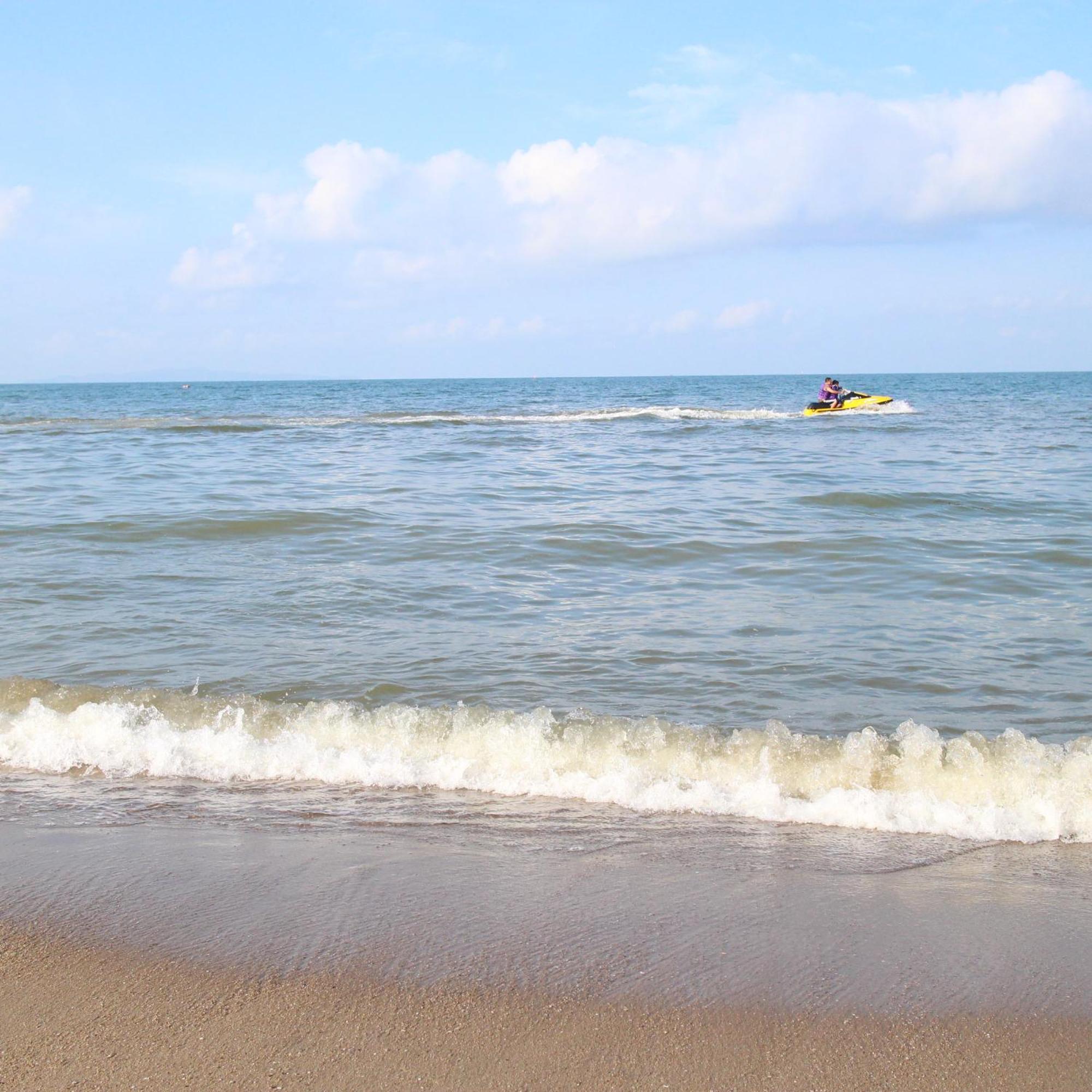 Spa Guest House Jomtien Beach Exterior foto
