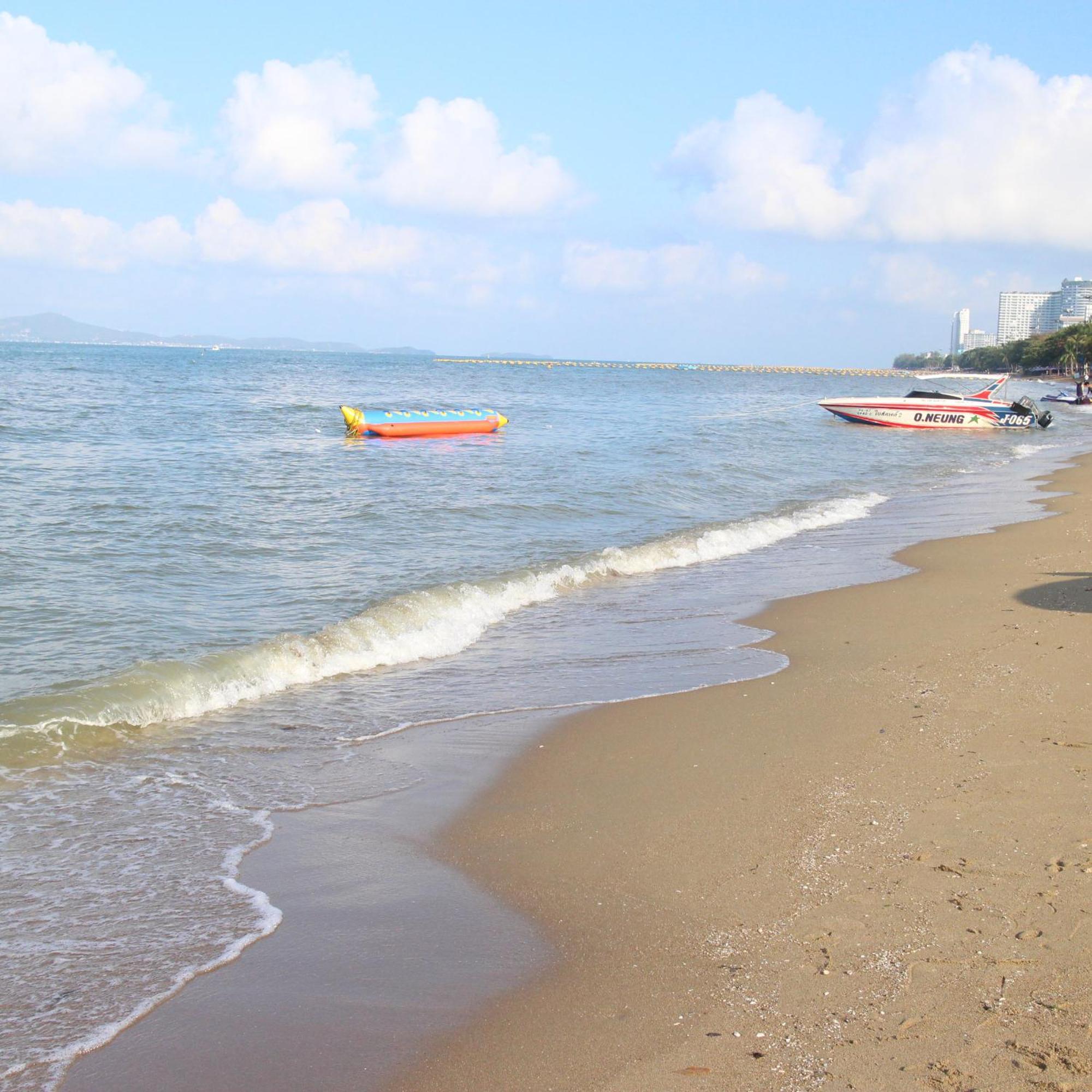 Spa Guest House Jomtien Beach Exterior foto