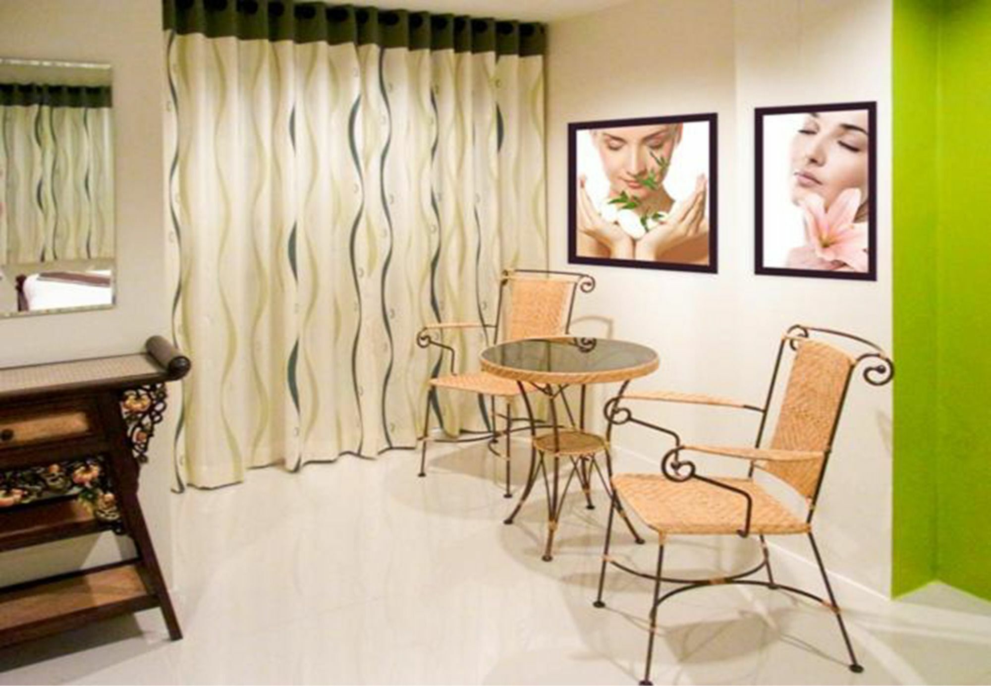 Spa Guest House Jomtien Beach Exterior foto
